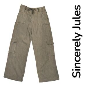 Sincerely Jules Linen Gray Cargo Pants in size Small